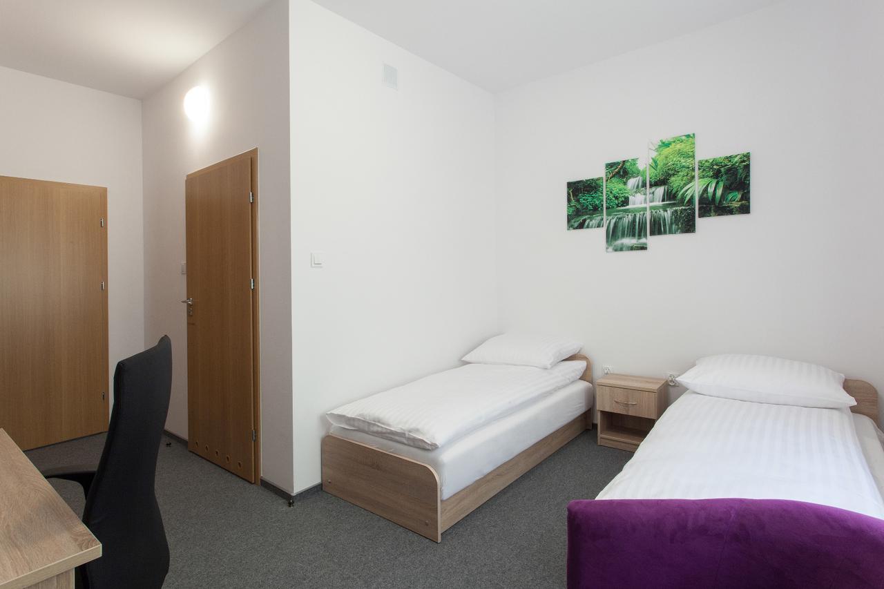 Hostel Dom Studenta Nr 1 Ans W Koninie Konin  Exteriér fotografie