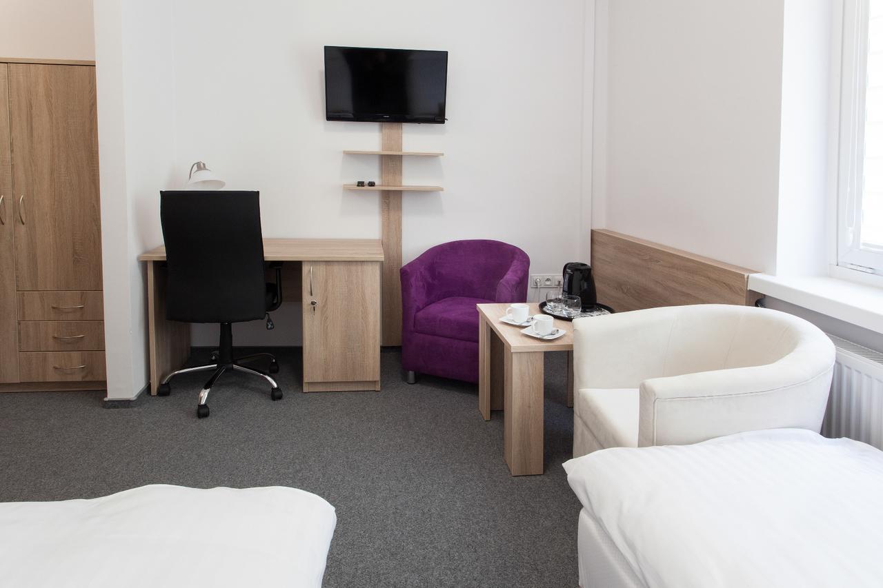 Hostel Dom Studenta Nr 1 Ans W Koninie Konin  Exteriér fotografie