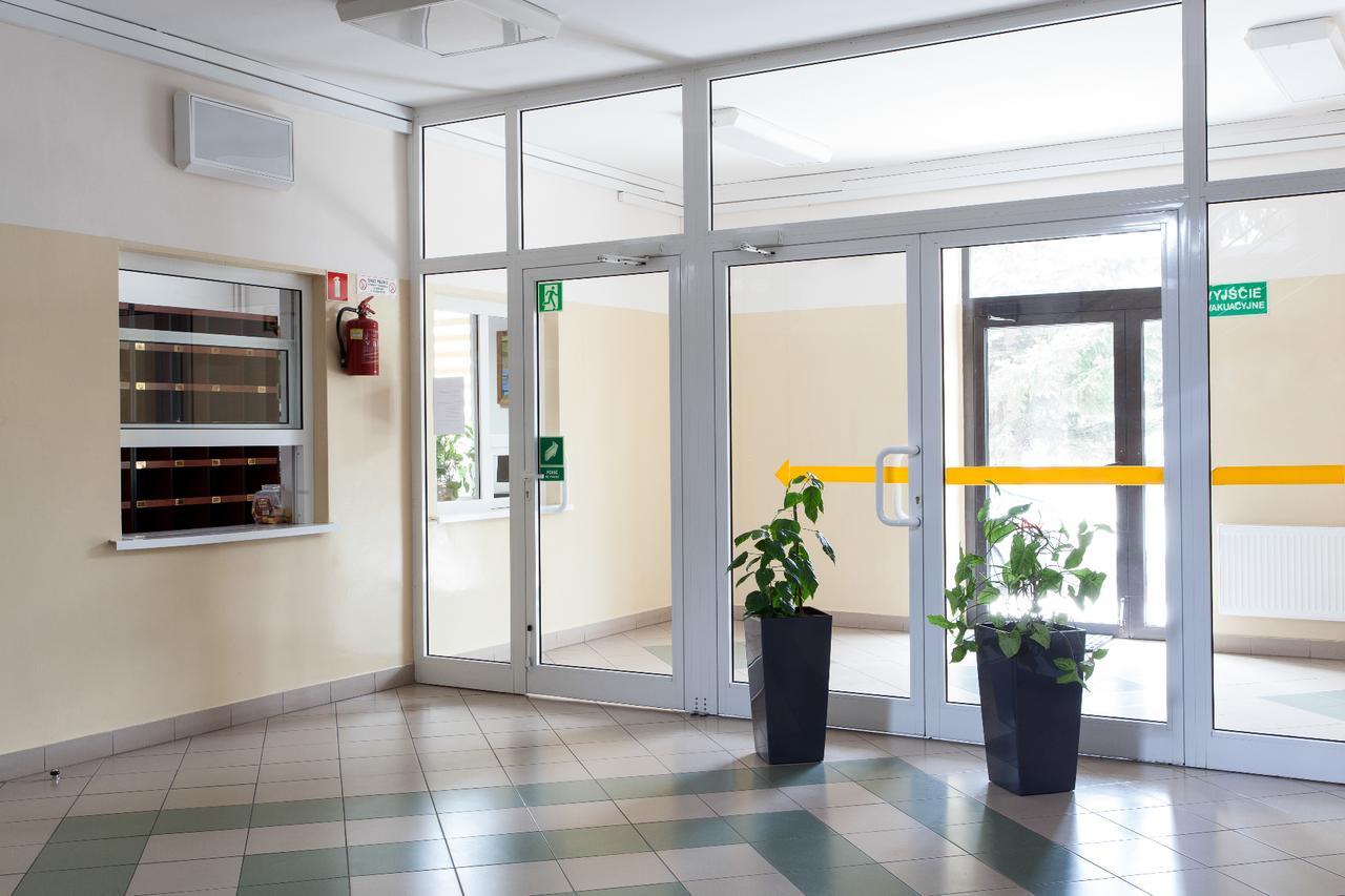 Hostel Dom Studenta Nr 1 Ans W Koninie Konin  Exteriér fotografie