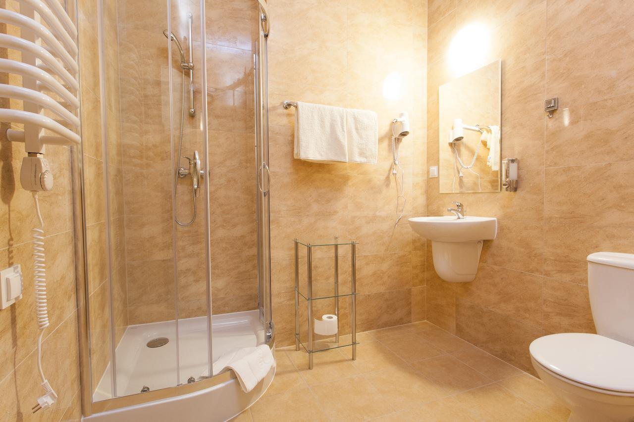 Hostel Dom Studenta Nr 1 Ans W Koninie Konin  Exteriér fotografie